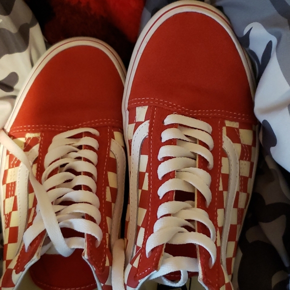 Vans - Picture 3 of 3